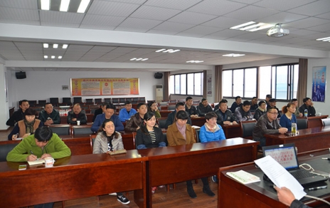 抓落實、強平臺、重權(quán)益， 聚力凝心推進企業(yè)和諧穩(wěn)定發(fā)展