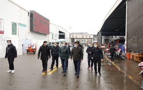 市發(fā)改委、經(jīng)開區(qū)管委會等上級有關(guān)部門領(lǐng)導(dǎo)帶隊(duì)檢查市場保供工作